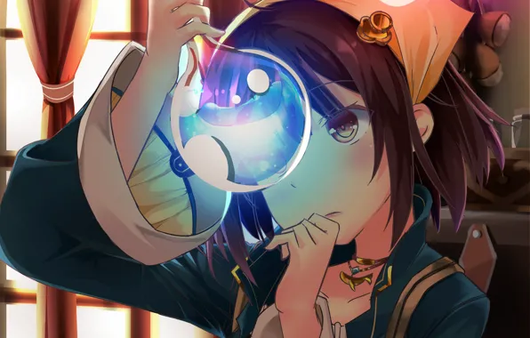 Girl, solitaire, the bulb