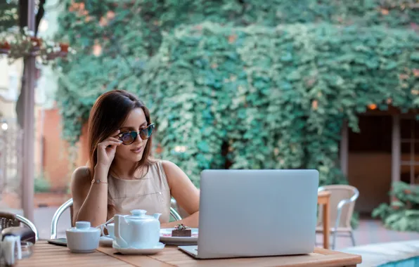 Picture girl, pose, tea, makeup, glasses, hairstyle, laptop, brown hair