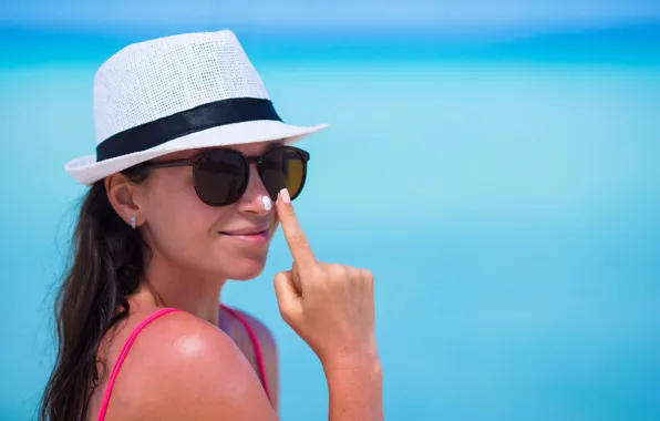 Sea, beach, summer, girl, the sun, tan, glasses, hat