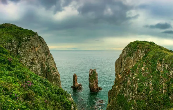 Sea, the sky, Bay