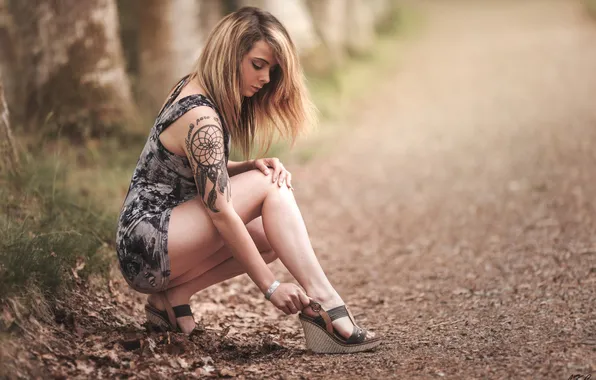 Trees, pose, model, hand, portrait, makeup, figure, dress