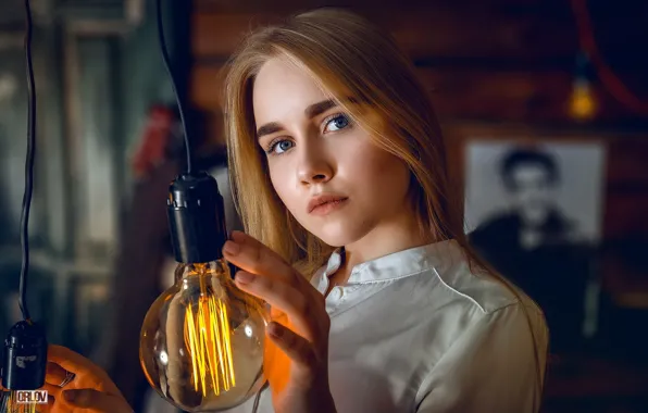 Picture look, girl, portrait, makeup, hairstyle, blouse, twilight, light bulb