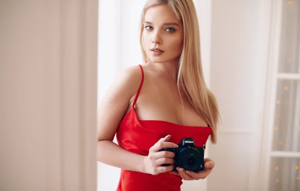 Chest, girl, the camera, Sergey Yakubitskiy