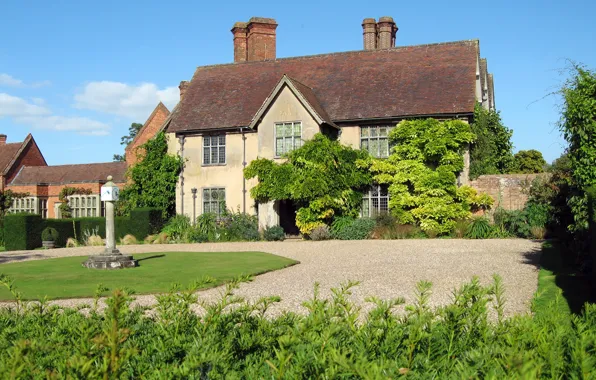 Picture greens, house, lawn, yard, UK, gravel, the bushes, Packwood House