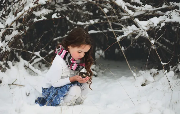 Picture snow, socket, girl