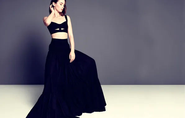 Photoshoot, Emily Blunt, The Edit, Net-A-Porter
