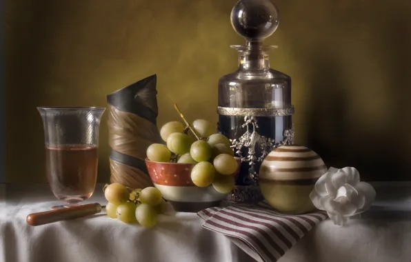 Grapes, dishes, bottle, still life