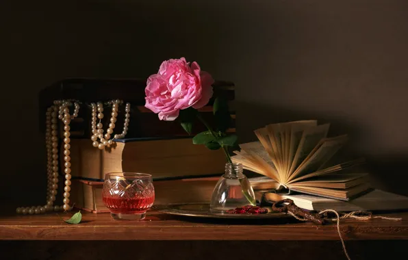 Picture table, wine, glass, roses, alcohol, box, beads, book