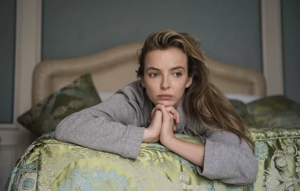 Picture look, face, room, hair, bed, hands, actress, brunette