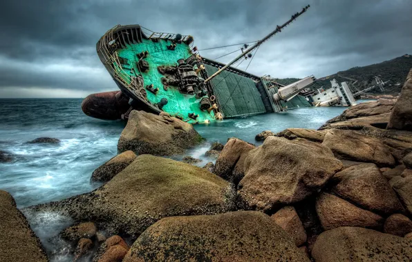 The ocean, rocks, shore, ship, shipwreck