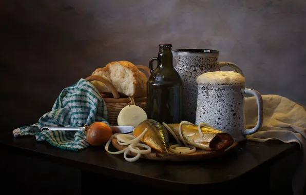 Picture foam, table, bottle, beer, towel, fish, bow, bread