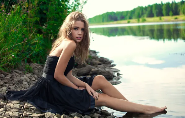 Shore, legs, the water, Kseniya Kokoreva