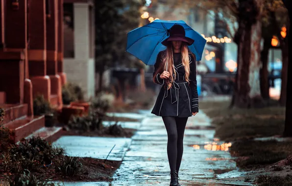 Picture girl, umbrella, cloak