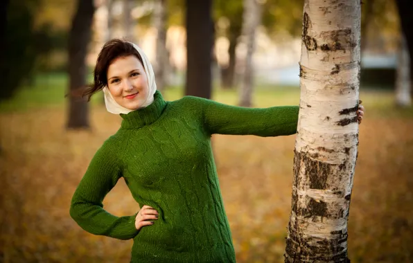Picture autumn, girl, smile, brunette, green, birch, shawl, sweater