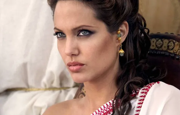 Angelina Jolie, Pretty, Angelina