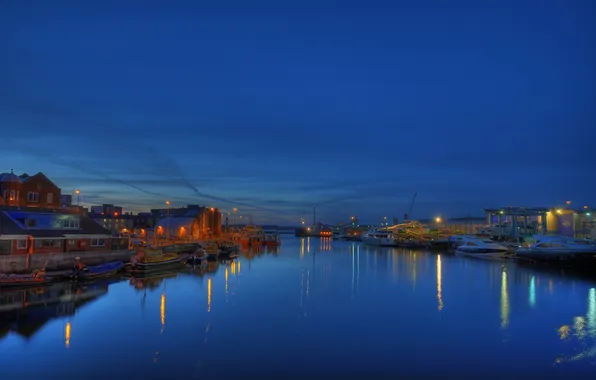 Night, the city, river, pier