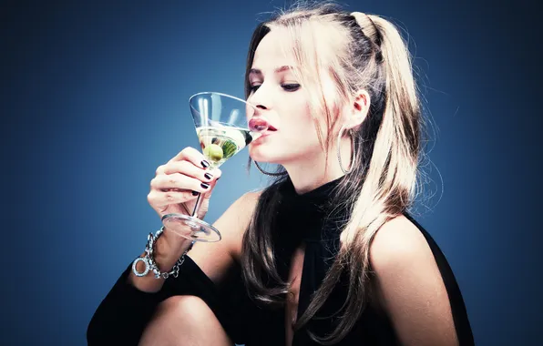 Picture girl, party, club, beautiful, lady, women, drink, martini