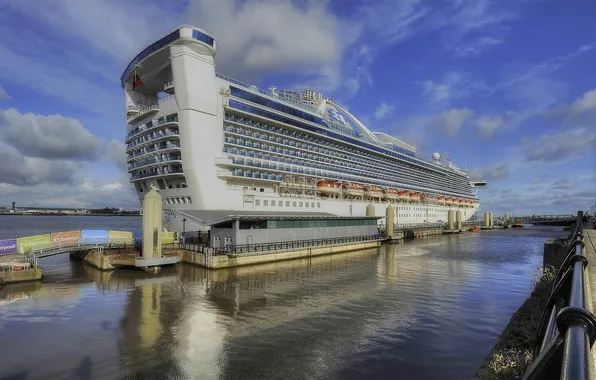 Pier, liner, feed, Caribbean Princess