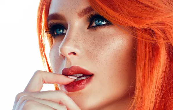 LOOK, HAIR, FACE, RED, FRECKLES