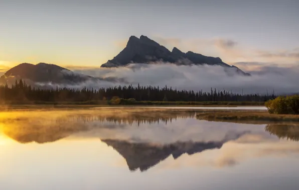 Picture Canadian Rockies, Vermilion Lakes, Morning Mist