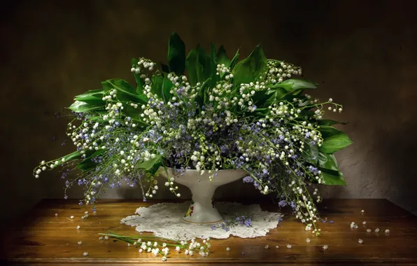 Picture vase, napkin, flowers, forget-me-nots, table, bouquet, leaves, still life
