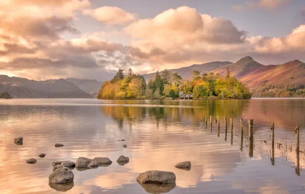 Picture mountains, lake, island, England, Cumbria