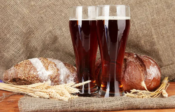 Spikelets, bread, glasses, drink, brew