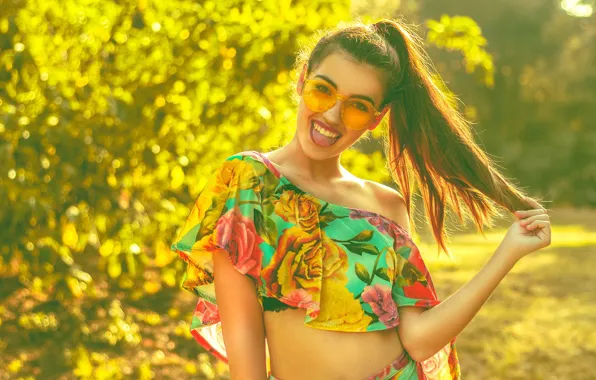 Language, summer, joy, face, mood, model, glasses, Paula Riba