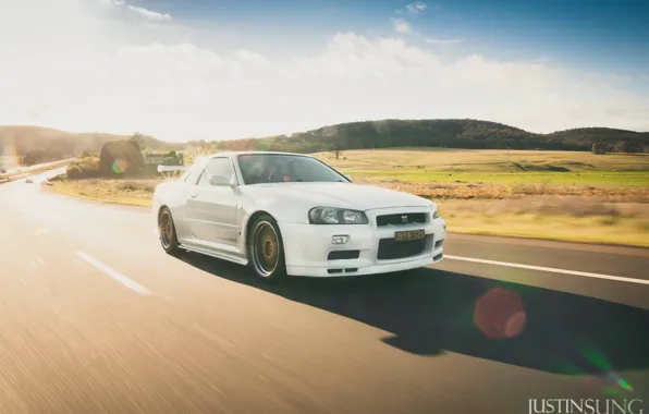 Picture road, white, movement, nissan, white, skyline, Nissan, gt-r