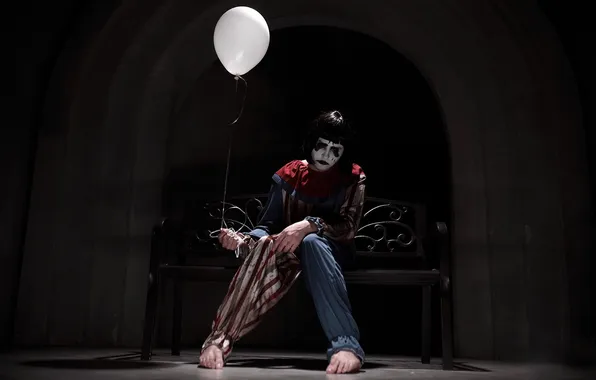 Sadness, ball, clown, guy, cosplay, cosplay, Grayson, GraysonFin cosplay