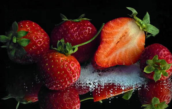 Macro, reflection, berries, strawberry, sugar