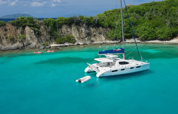 Picture sea, shore, yacht