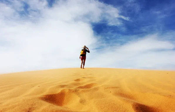 Picture sand, desert, people, lone traveller in the sand