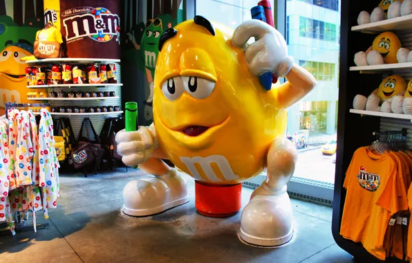 Brends, dragge, M&amp;M, other