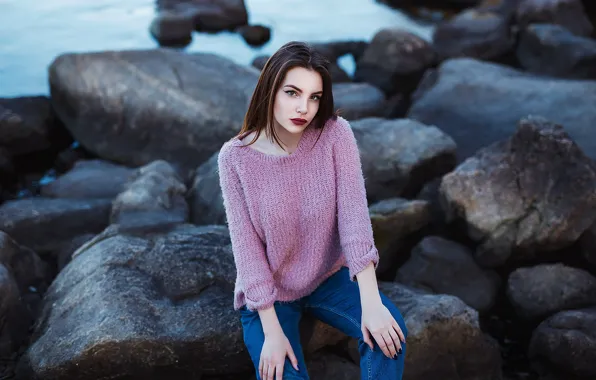 Picture stones, jeans, makeup, sponge, sweater, Valeria