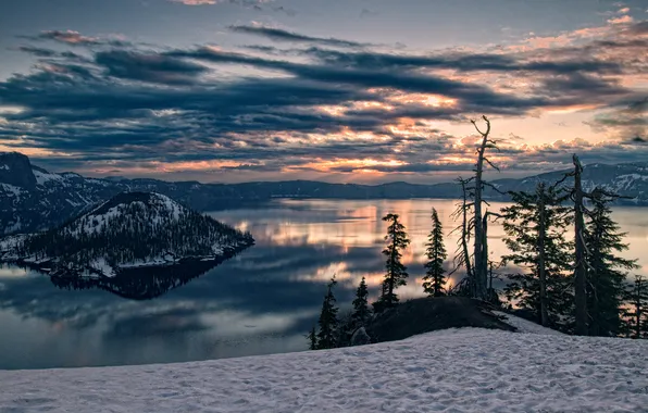 Picture the sky, clouds, mountains, lake, the volcano