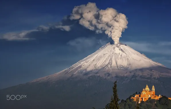Smoke, mountain, the volcano, Mexico, temple