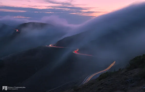 Traces, fog, excerpt, photographer, mountain road, Kenji Yamamura