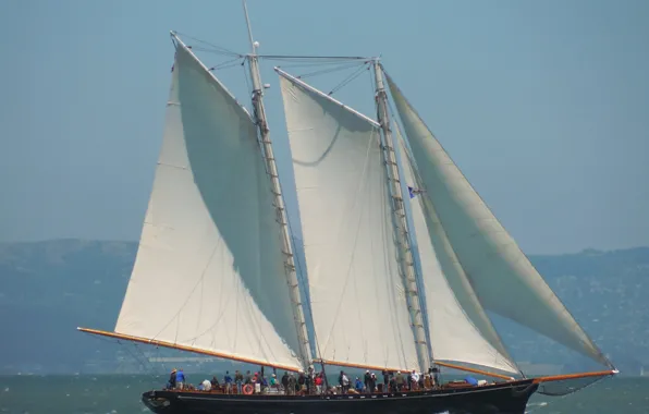 Sea, sailboat, walk
