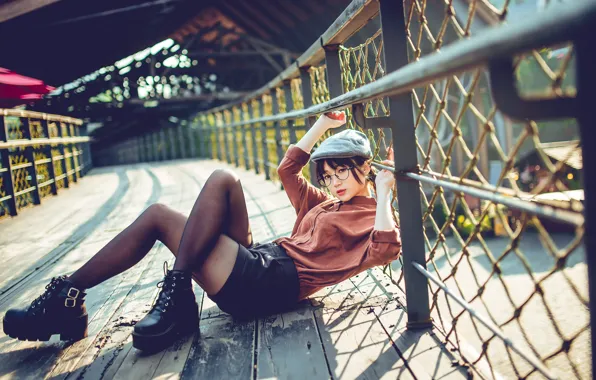 Picture legs, girl, summer, pose, glasses