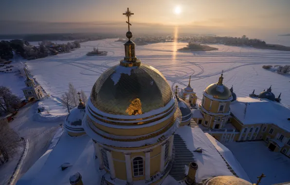 Picture winter, the sun, snow, lake, Church, dome, Seliger, Nilo-Stolobenskaya Pustyn'