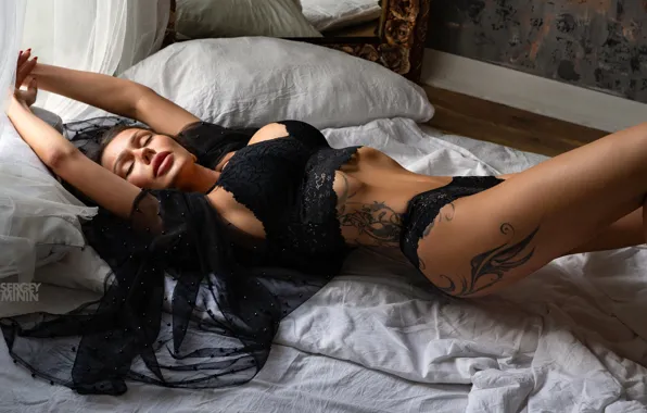 Sexy, pose, model, body, panties, pillow, makeup, figure