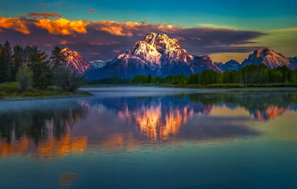 Picture mountains, lake, the evening