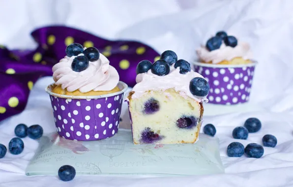 Cream, dessert, cakes, cupcakes, blueberries