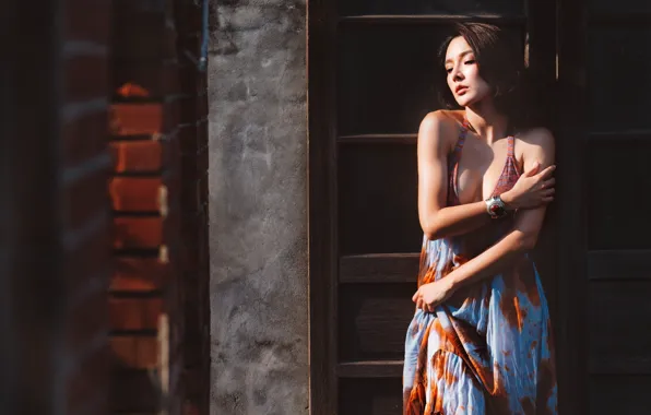 Picture face, background, dress, Oriental model