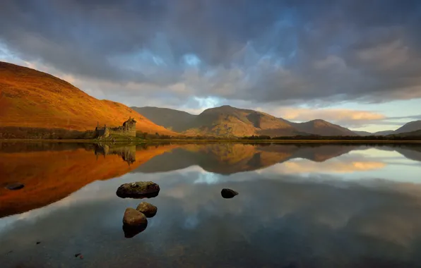 Picture autumn, the sky, clouds, mountains, lake, reflection, stones, castle