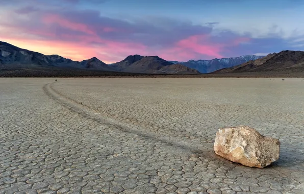The sky, mountains, stones, CA, Death Valley, Racetrack Playa