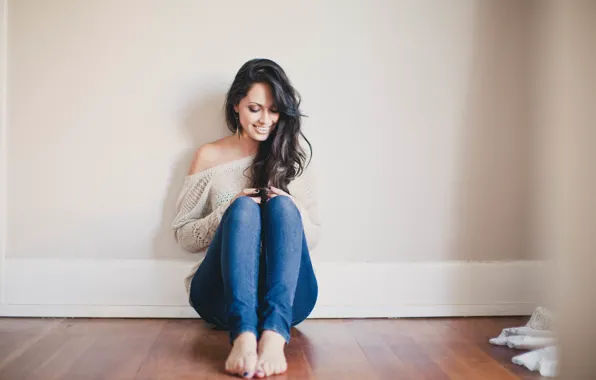 Picture girl, pose, smile, jeans, brunette, sitting, curls, smiling