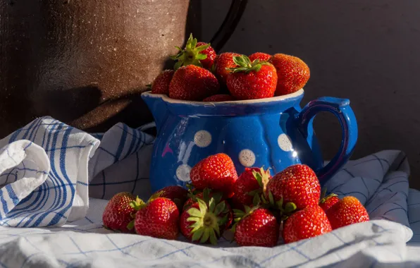 Blue, berries, towel, strawberry, red, pitcher, ceramics