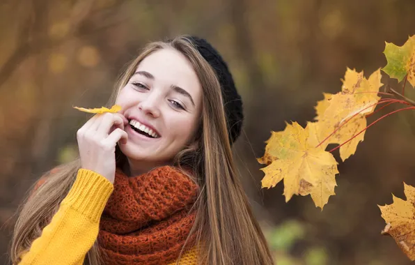 Picture autumn, leaves, girl, smile, mood, branch, scarf, maple